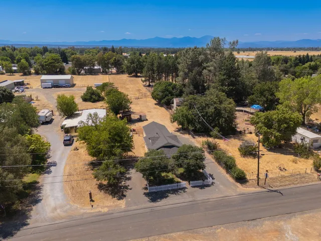 $330,000 | 6594 Clear View Drive, Anderson, CA 96007
