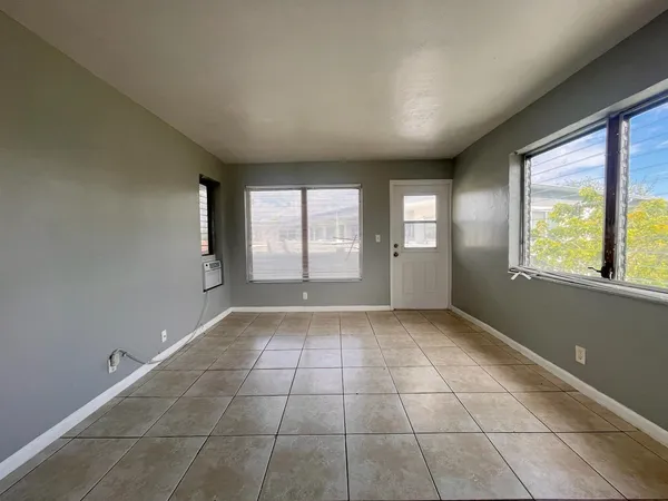 a view of a room & utility room