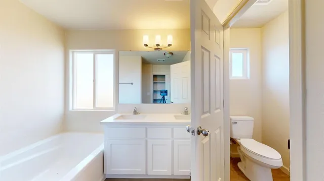 $589,950 | 5555 Landon Lane, Riverbank, CA 95367