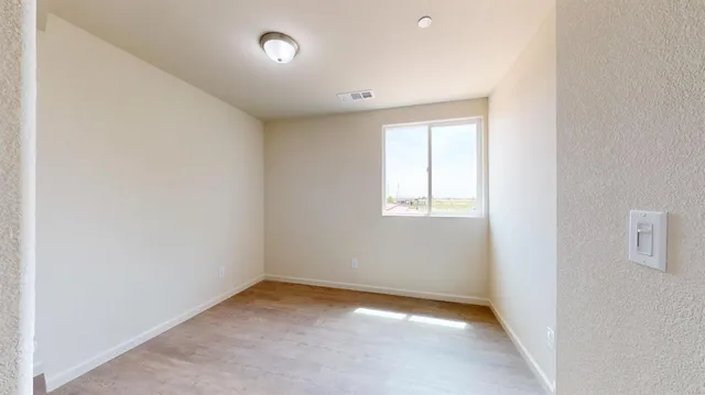 $589,950 | 5555 Landon Lane, Riverbank, CA 95367