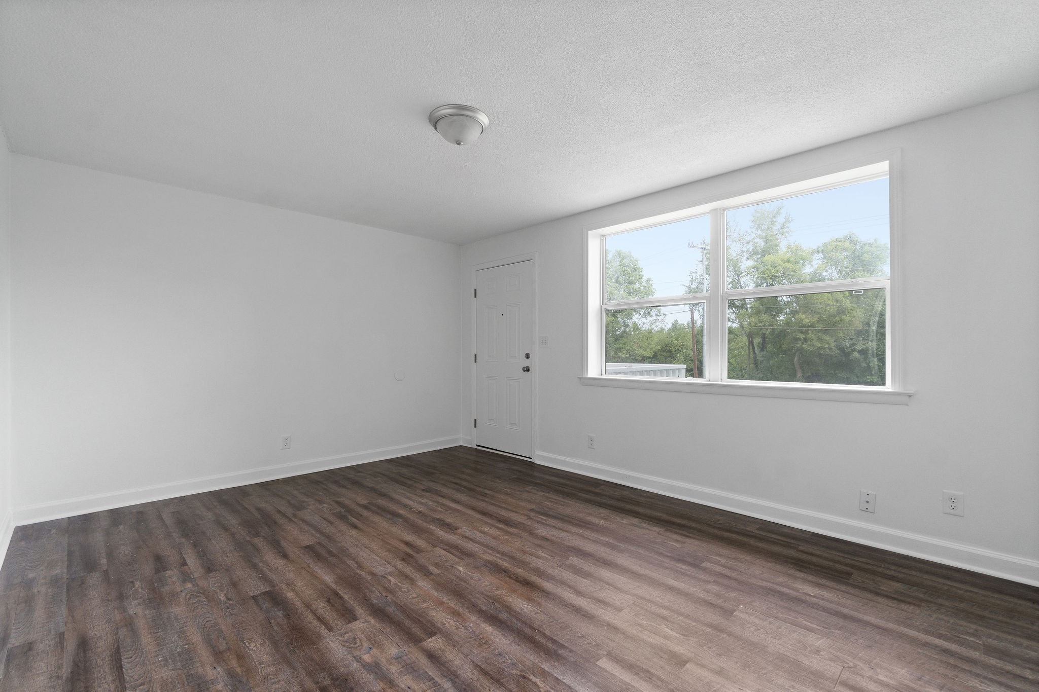 706 Britton Springs Road Clarksville, TN 37042 - Photo 7 of 22