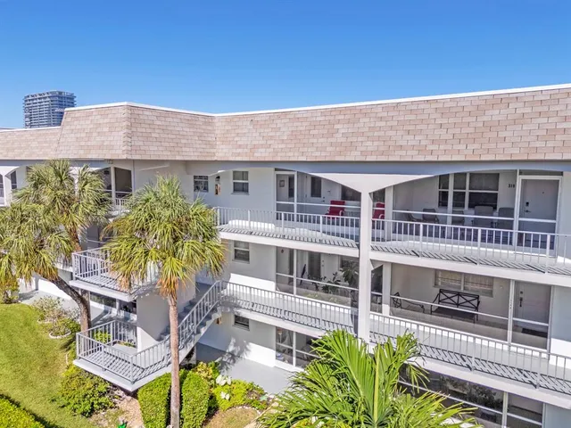 $229,000 | 581 Blue Heron Drive, Unit 317B, Hallandale Beach, FL 33009