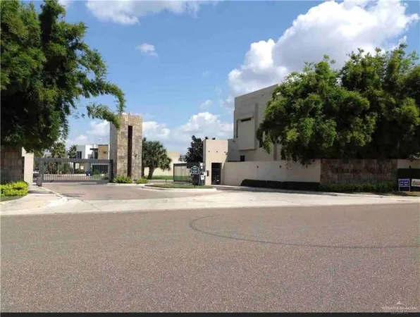 $3,000 | 2303 South 42nd Lane, McAllen, TX 78503