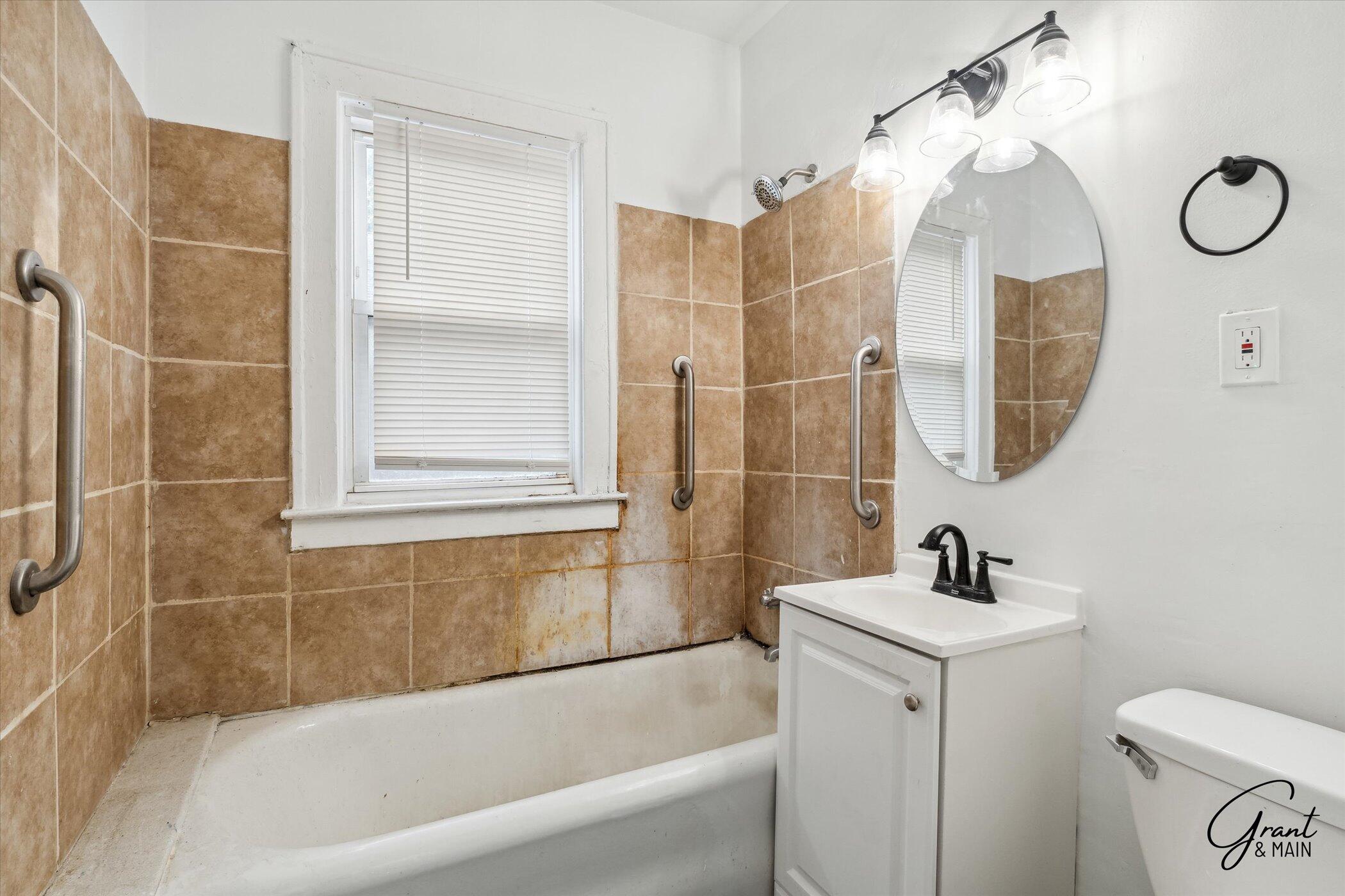 12328 Longview Street Detroit, MI 48213 - Photo 12 of 21 11-11-12328-Longview-St-Detroit-MI-48213