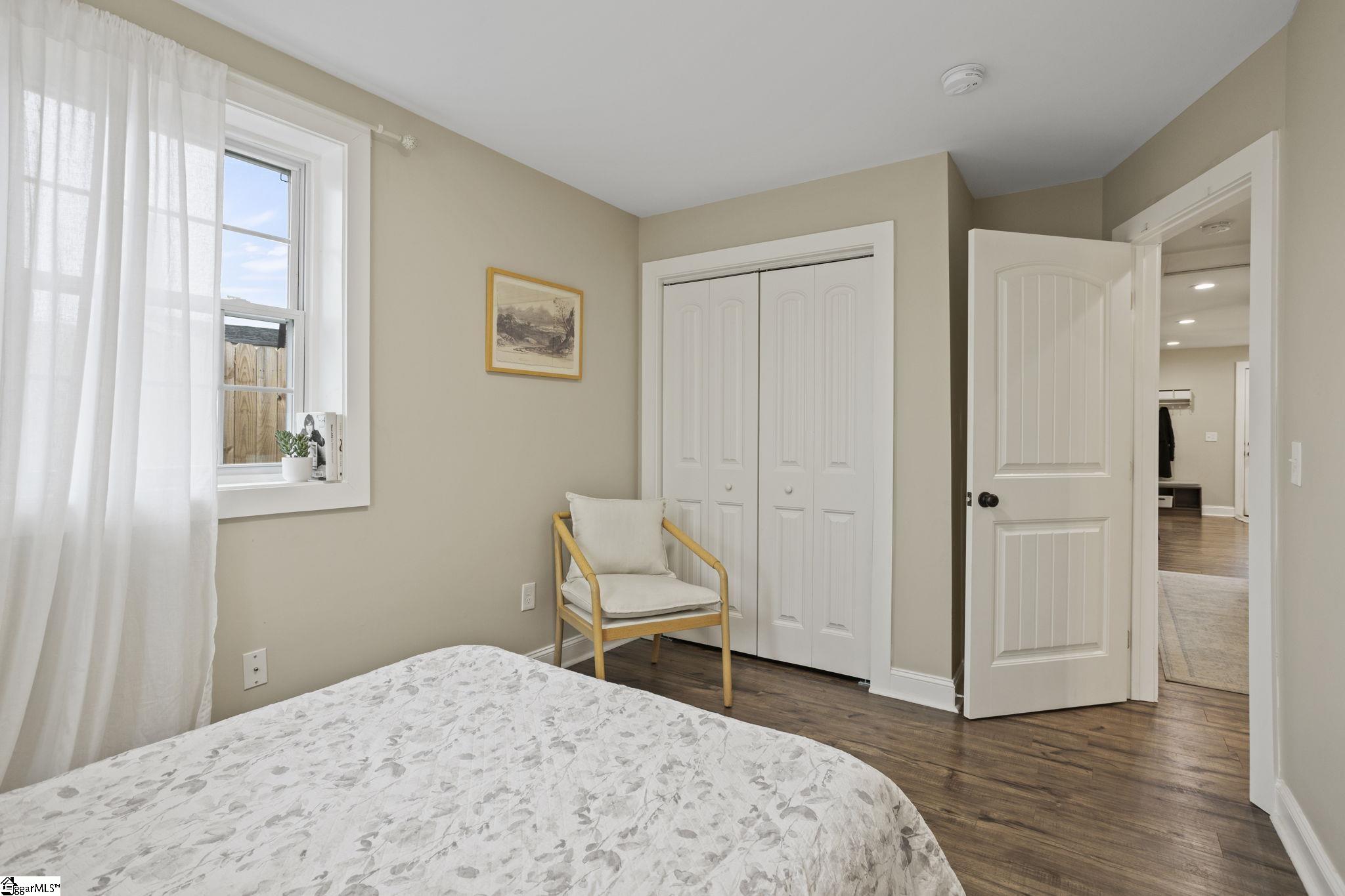 14 Chaney Street Greenville, SC 29607 - Photo 4 of 24