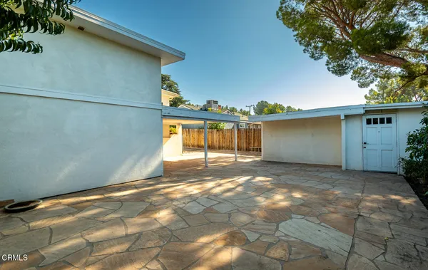 a view of a house with a garage