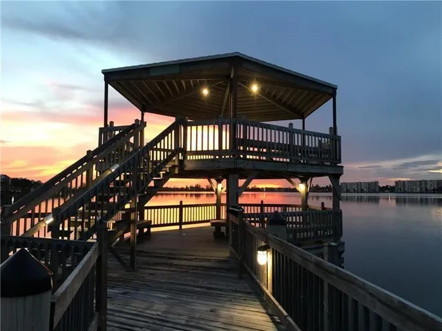 $2,200 | 112 Lake Emerald Drive, Unit 107, Oakland Park, FL 33309