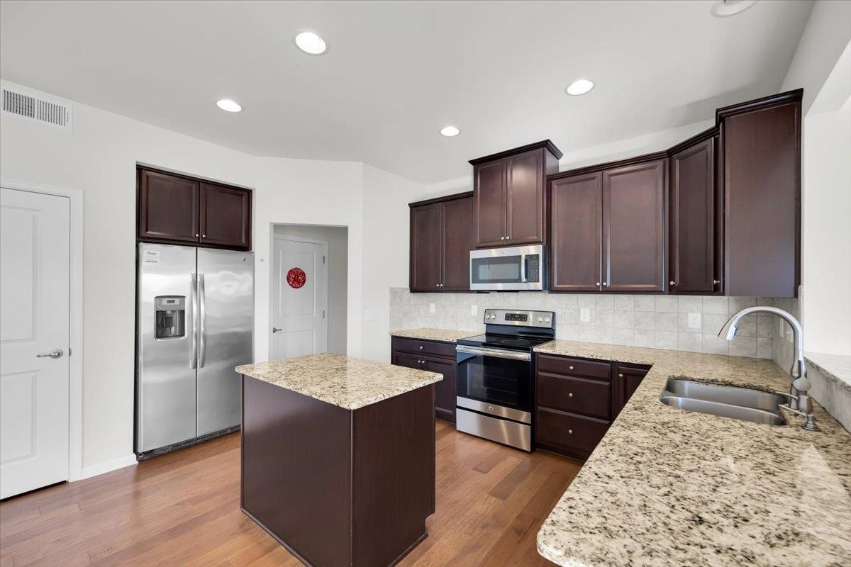 229 Sandusky Lane Simpsonville, SC 29680 - Photo 16 of 48