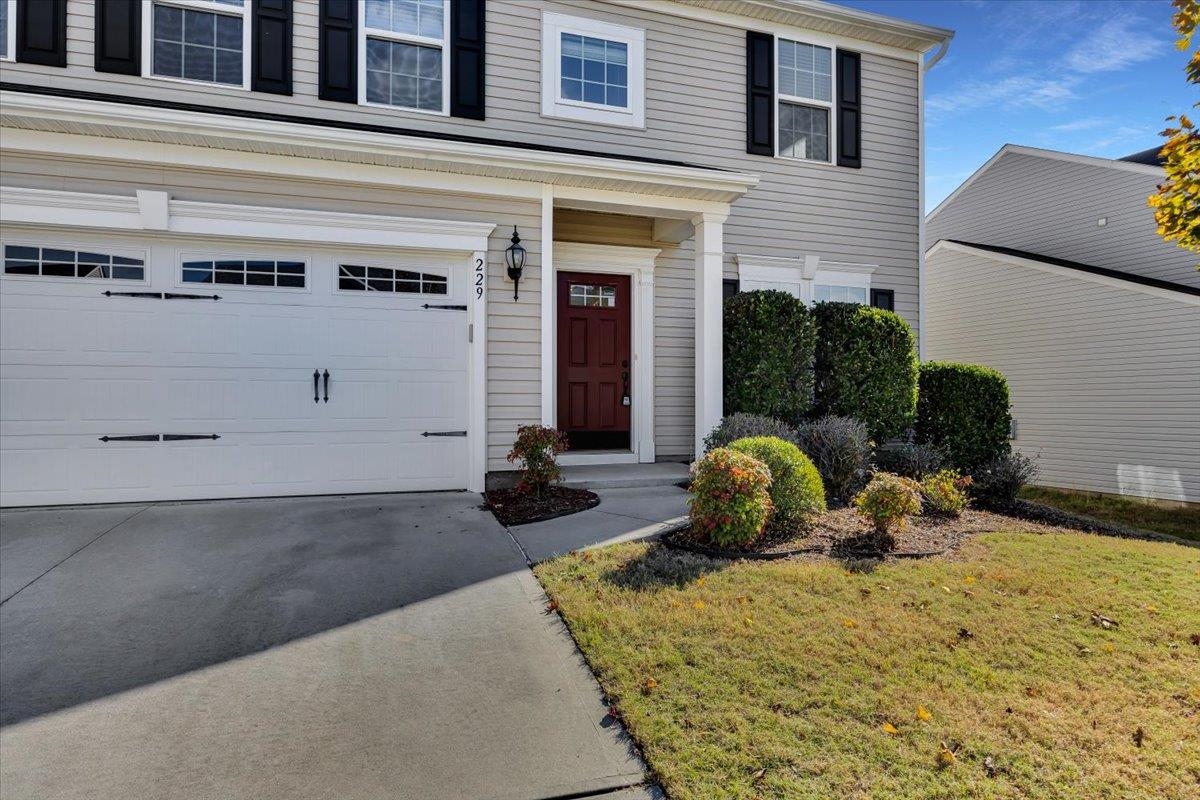229 Sandusky Lane Simpsonville, SC 29680 - Photo 4 of 48