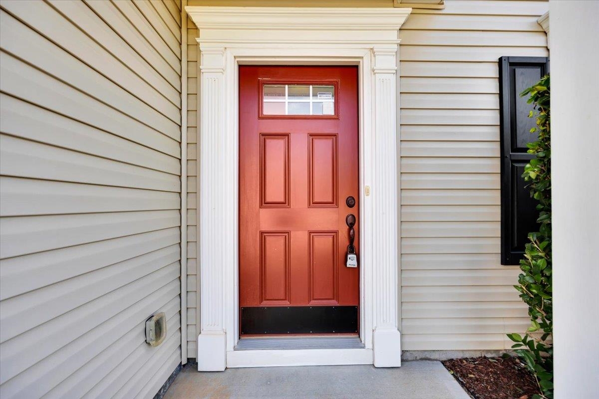 229 Sandusky Lane Simpsonville, SC 29680 - Photo 5 of 48