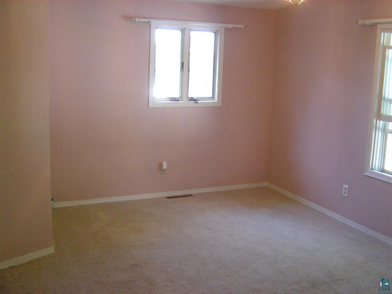 5001 Oneida Street Duluth, MN 55804 - Photo 11 of 23 Gallery Image 11