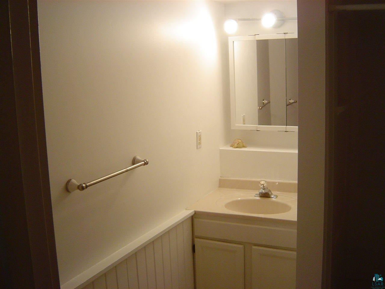 5001 Oneida Street Duluth, MN 55804 - Photo 16 of 23 Gallery Image 16