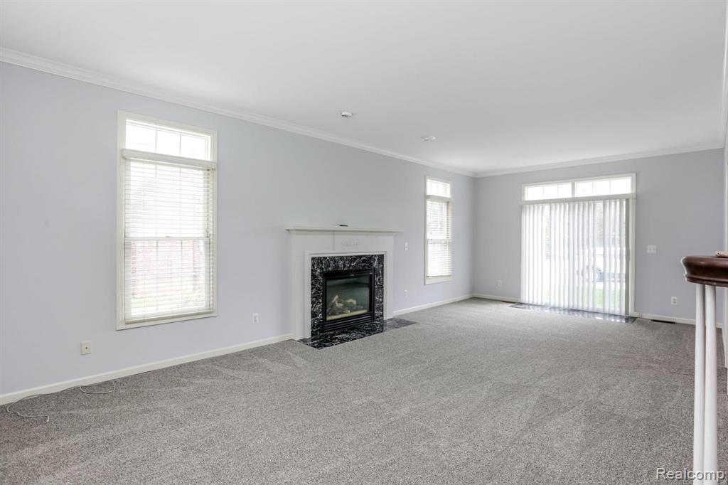 1110 Vernier Road Grosse Pointe Woods, MI 48236 - Photo 14 of 33