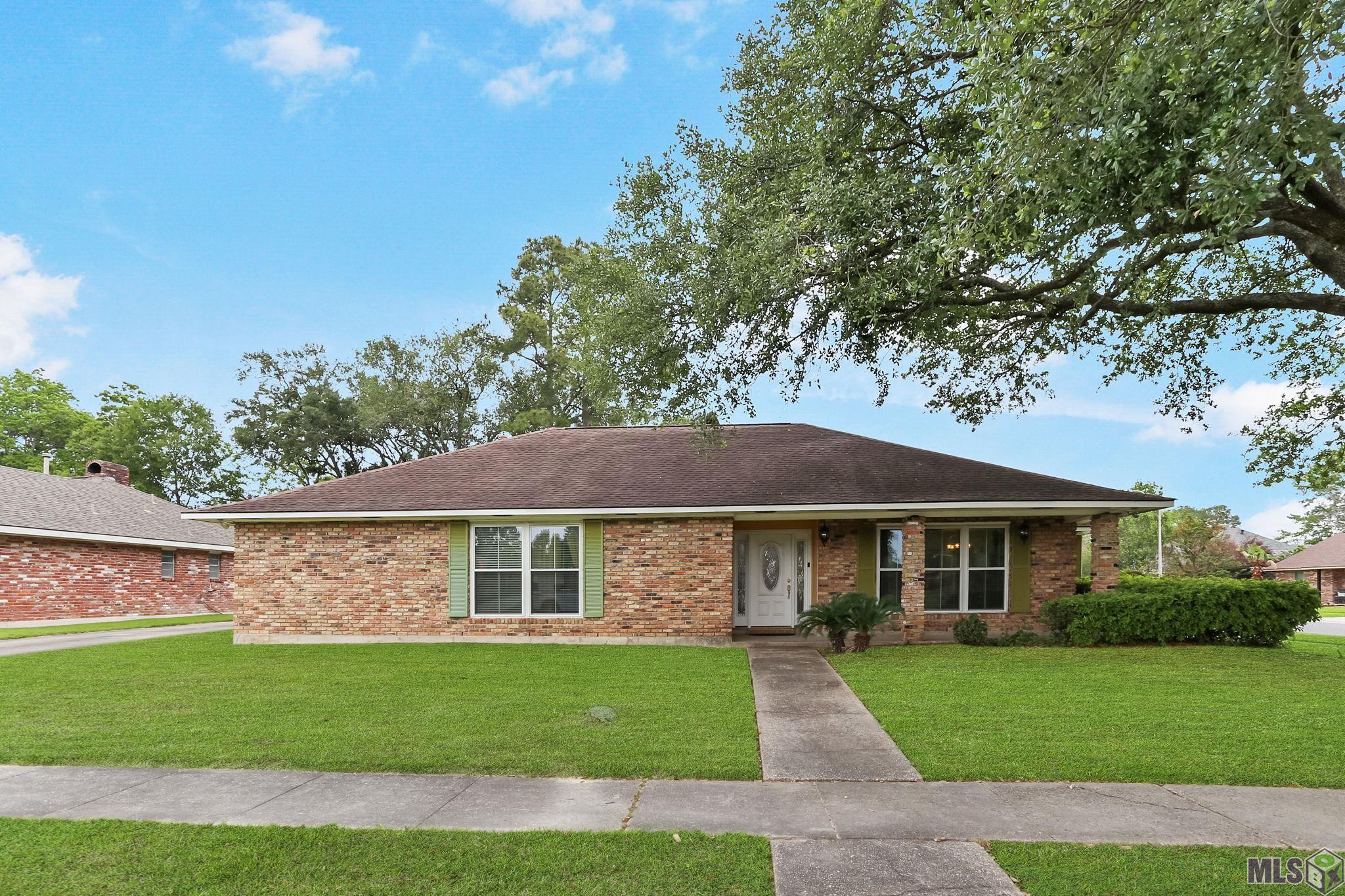 13343 East Parnell Avenue Baton Rouge, LA 70815 - Photo 2 of 17