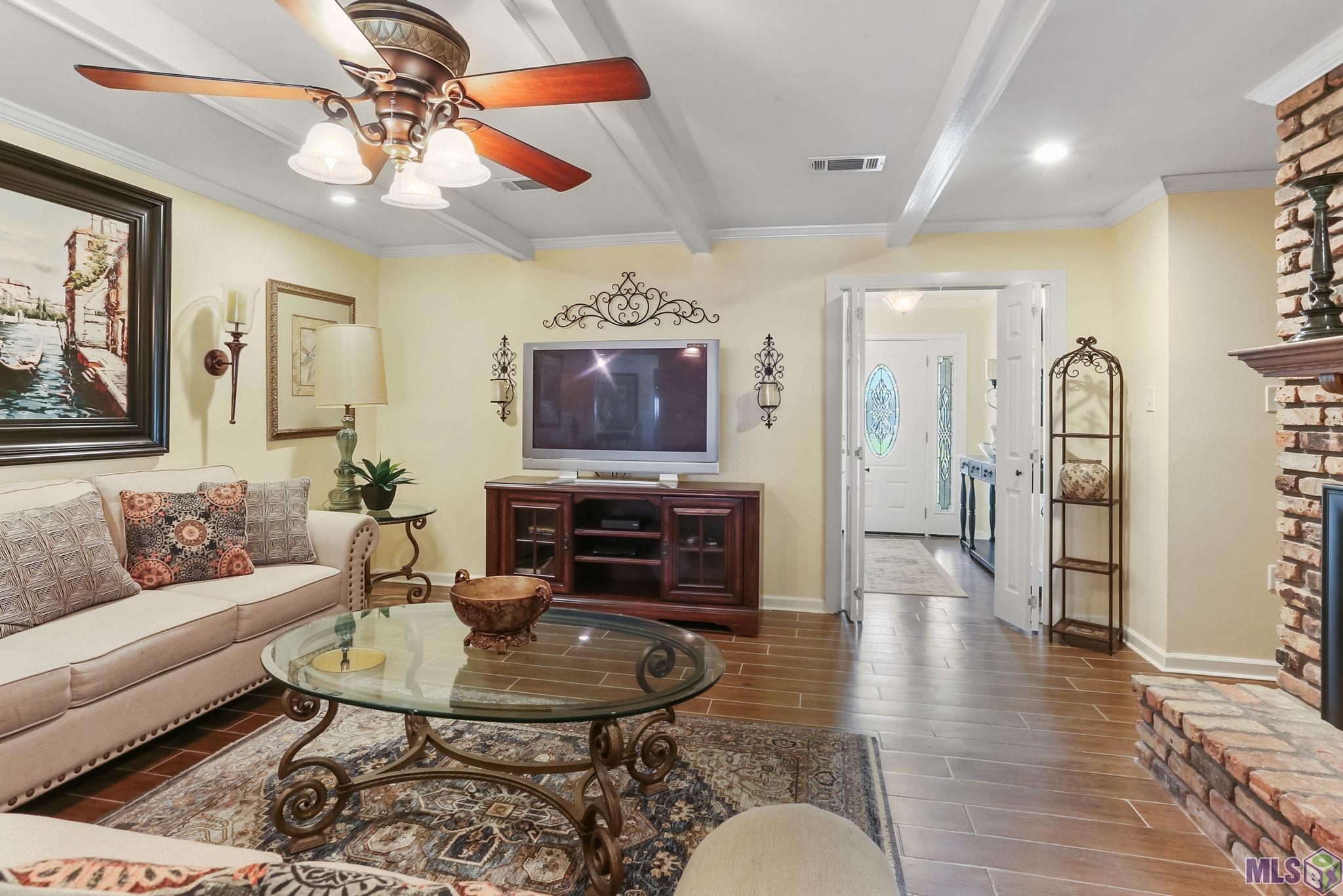 13343 East Parnell Avenue Baton Rouge, LA 70815 - Photo 5 of 17 Living Room