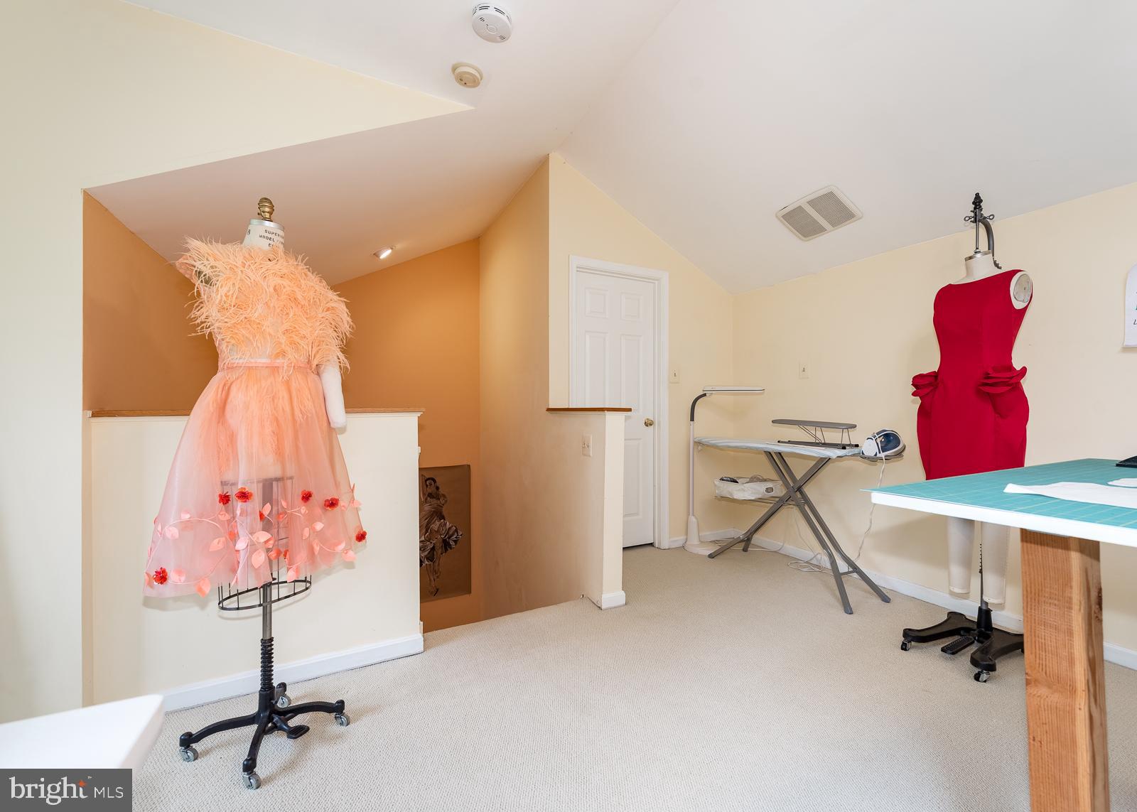 5235 Columbia Road, Unit 568 Columbia, MD 21044 - Photo 28 of 45 Loft with a walk-in Closet