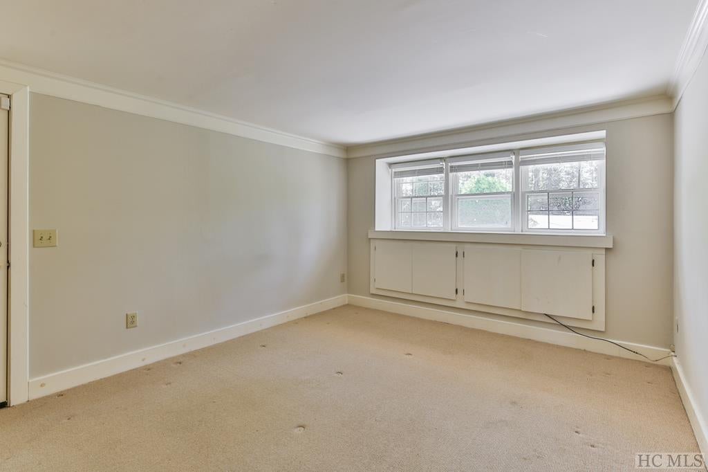 112 Laurel Heights Road Highlands, NC 28741 - Photo 15 of 35 Gallery Image 15