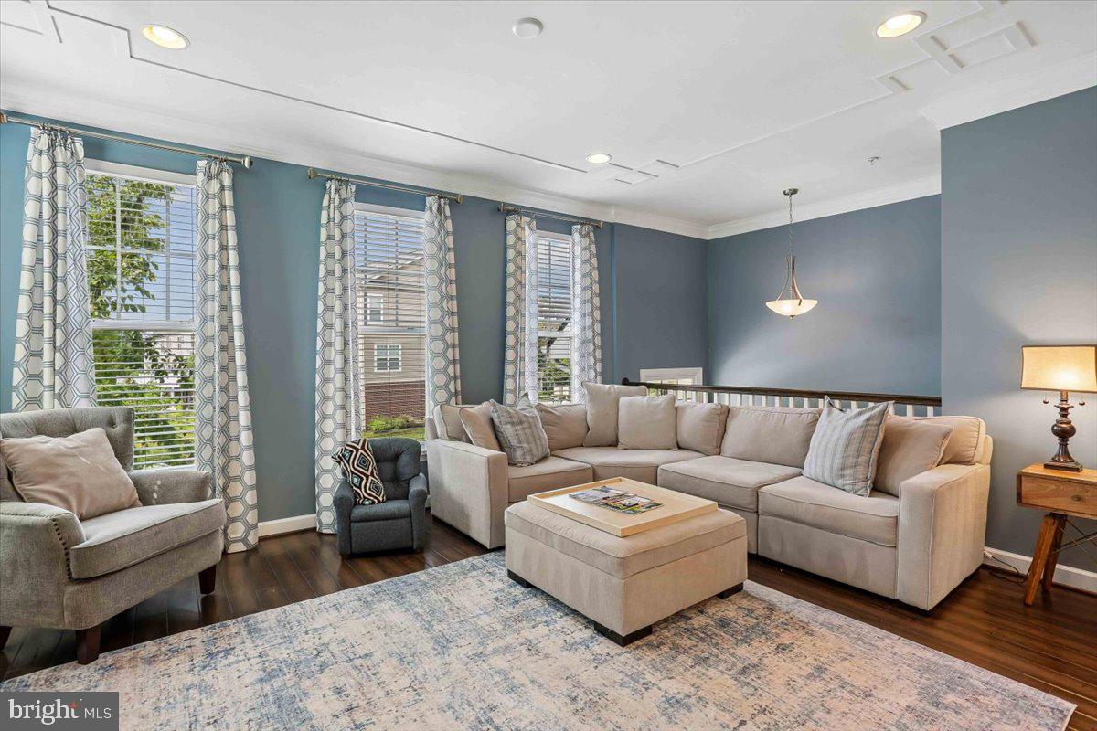 3710 Doc Berlin Drive Silver Spring, MD 20906 - Photo 5 of 54