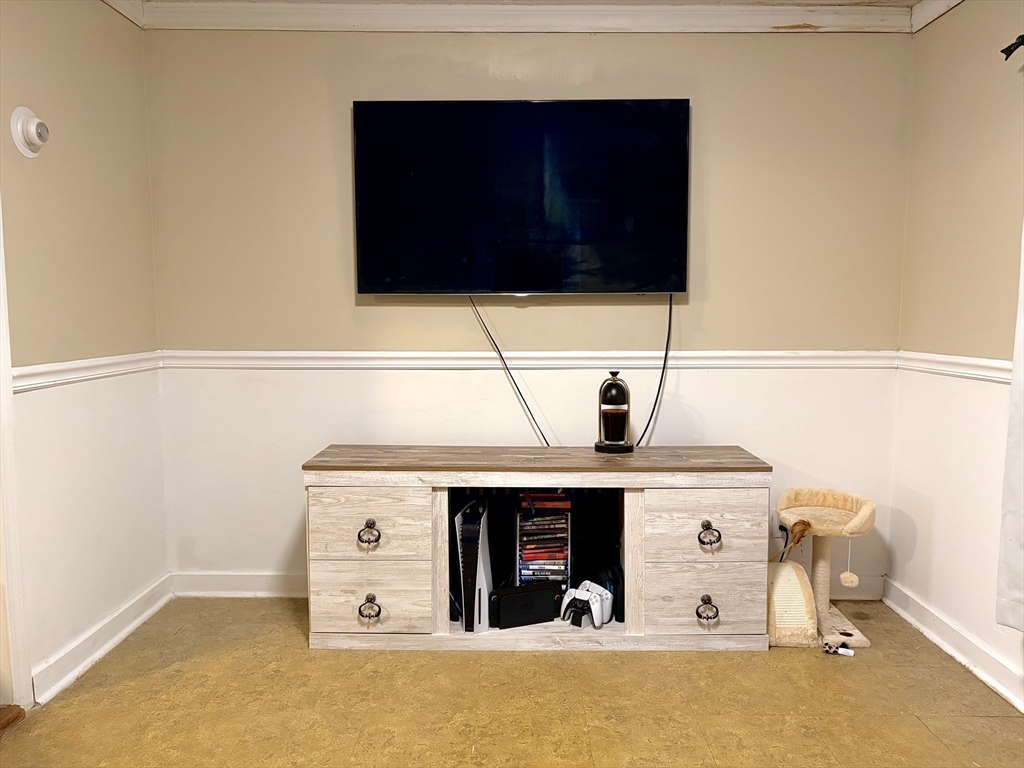 23 Cranberry Road Pembroke, MA 02359 - Photo 5 of 20