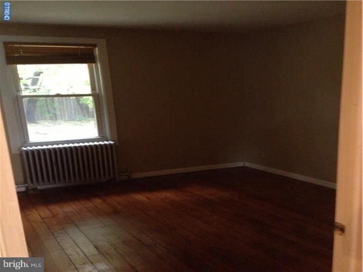 504 6th Street Roebling, NJ 08554 - Photo 7 of 14 Bedroom 2