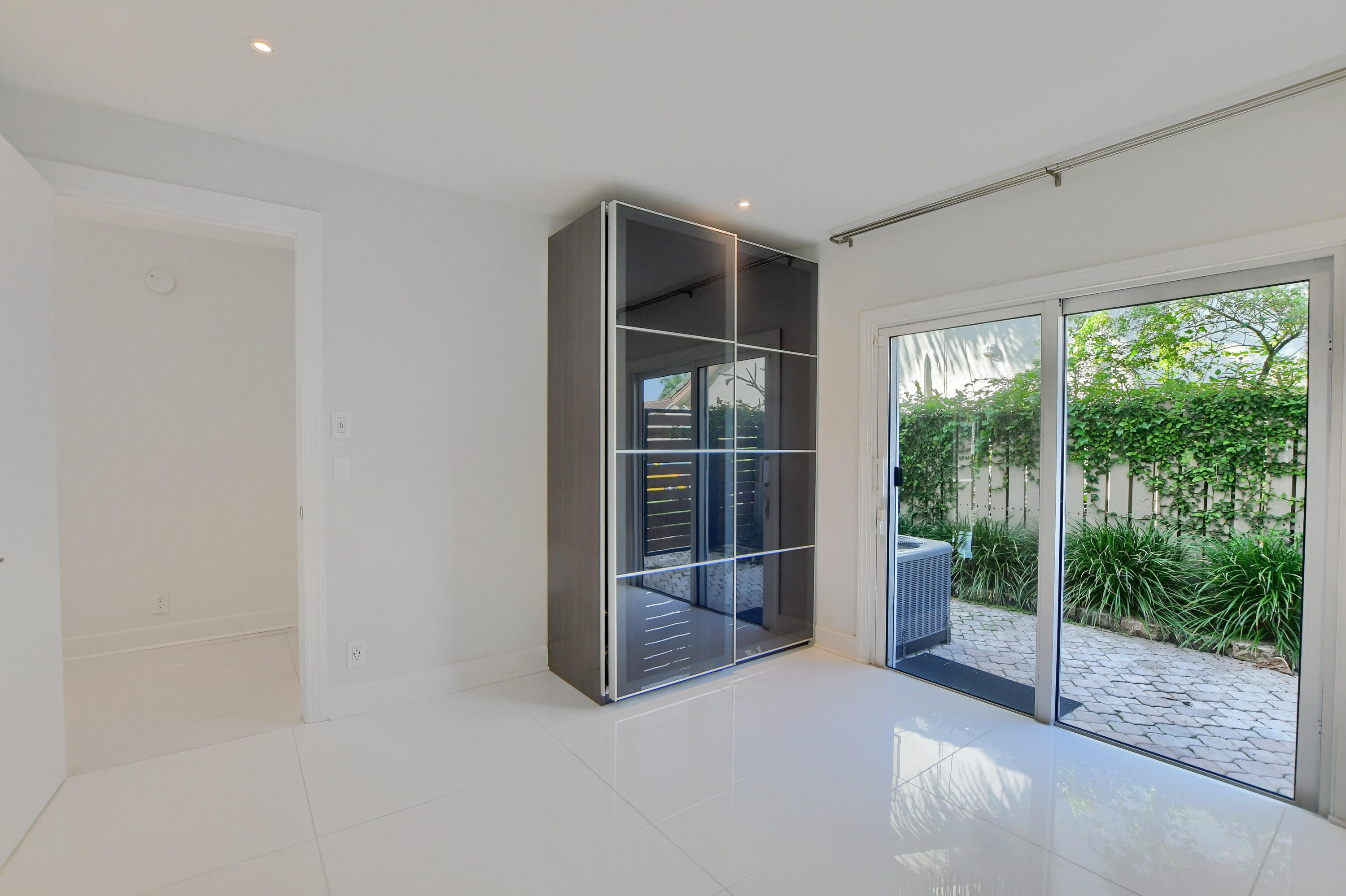 23352 Lago Mar Circle Boca Raton, FL 33433 - Photo 28 of 78 35_ebf_0185-hdr(5)