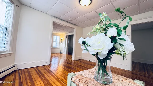 $1,400 | 35 Livingston Avenue, Pittsfield, MA 01201