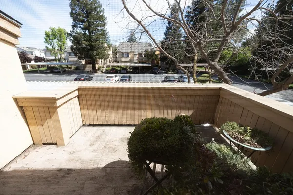 $259,900 | 3400 Sullivan Court, Unit 272, Modesto, CA 95356