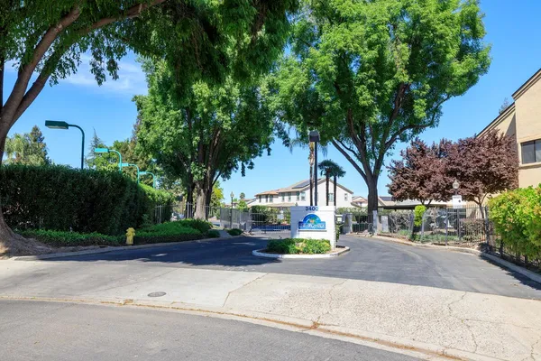 $259,900 | 3400 Sullivan Court, Unit 272, Modesto, CA 95356