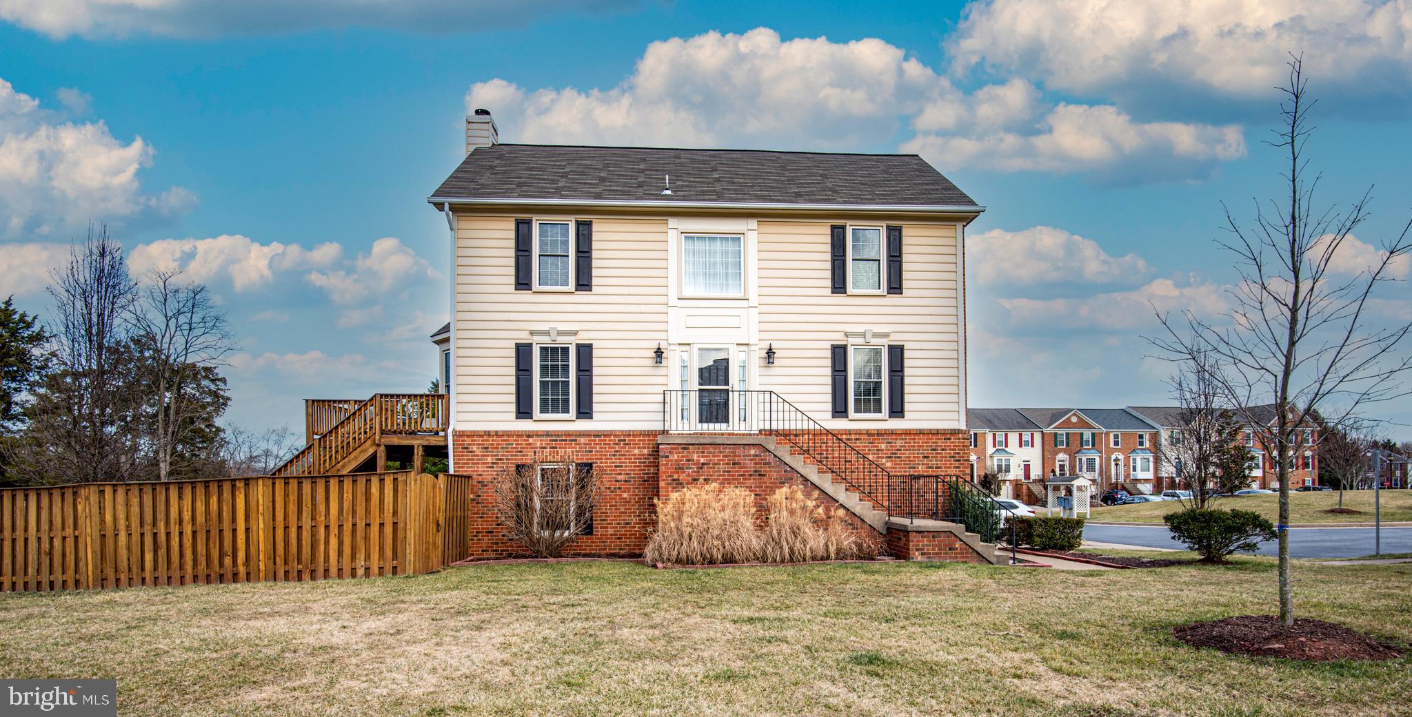 21130 Dray Terrace Ashburn, VA 20147 - Photo 2 of 42