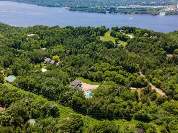 $1,050,000 | 217 Cedar Drive West, Hudson, WI 54016