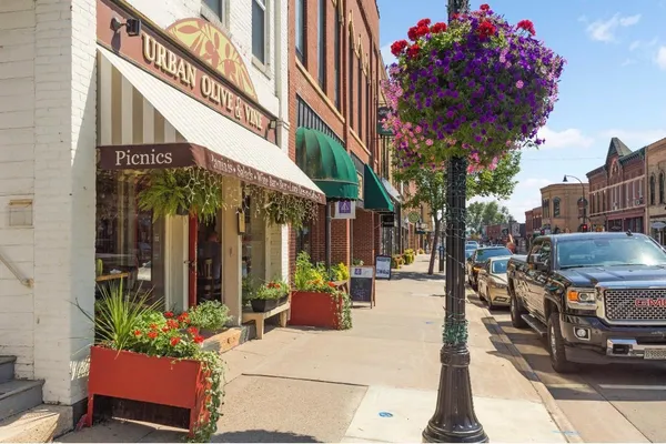 $1,050,000 | 217 Cedar Drive West, Hudson, WI 54016