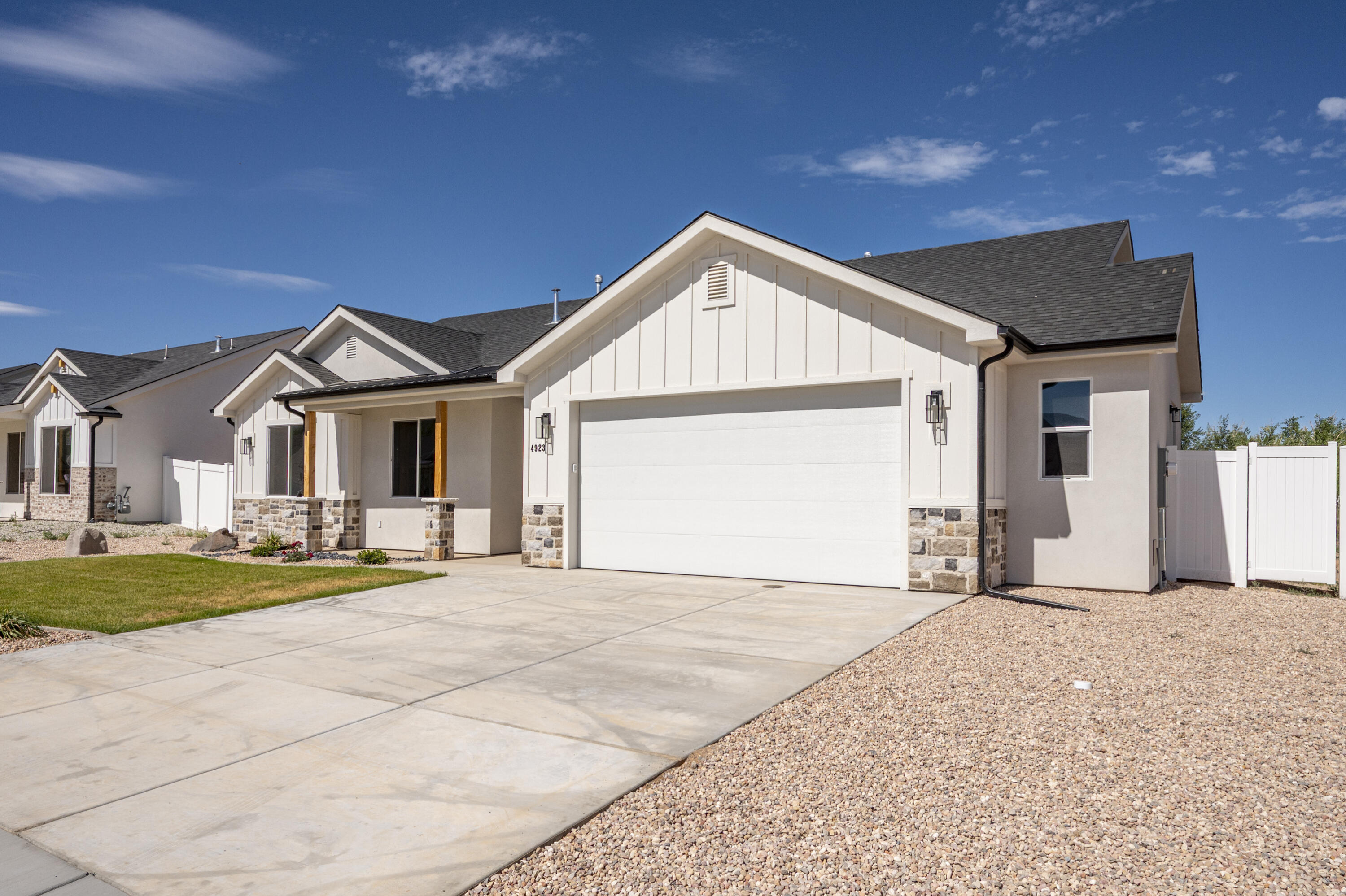 4923 North 10 East Enoch, UT 84721 - Photo 37 of 46 4923 N 10 E-12