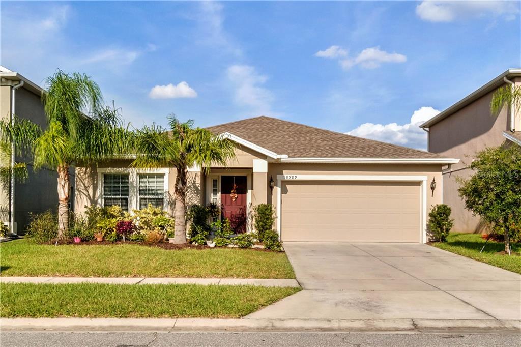 front view of house with a yard