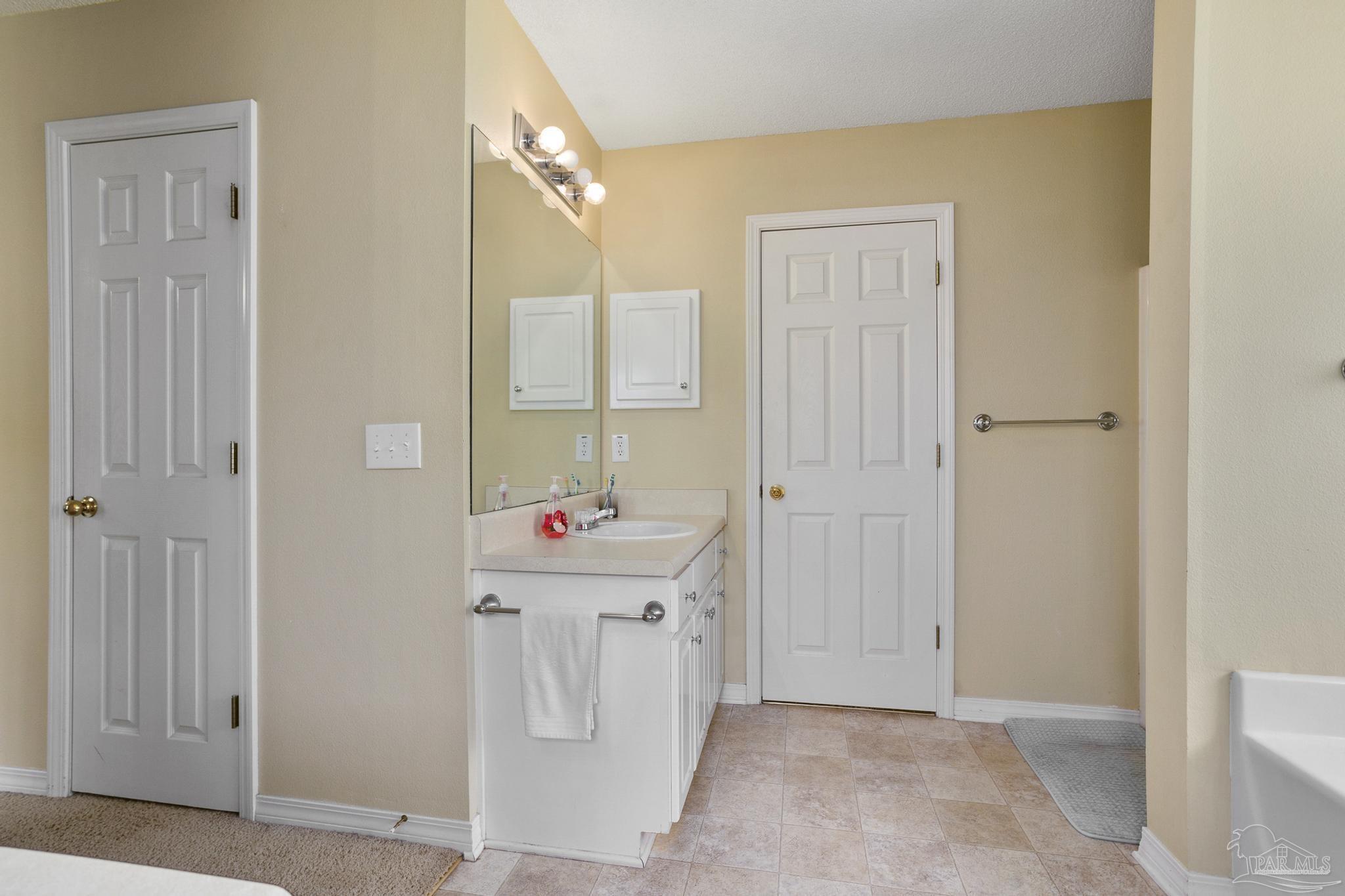 2301 Devine Farm Road Cantonment, FL 32533 - Photo 31 of 36 Gallery Image 31
