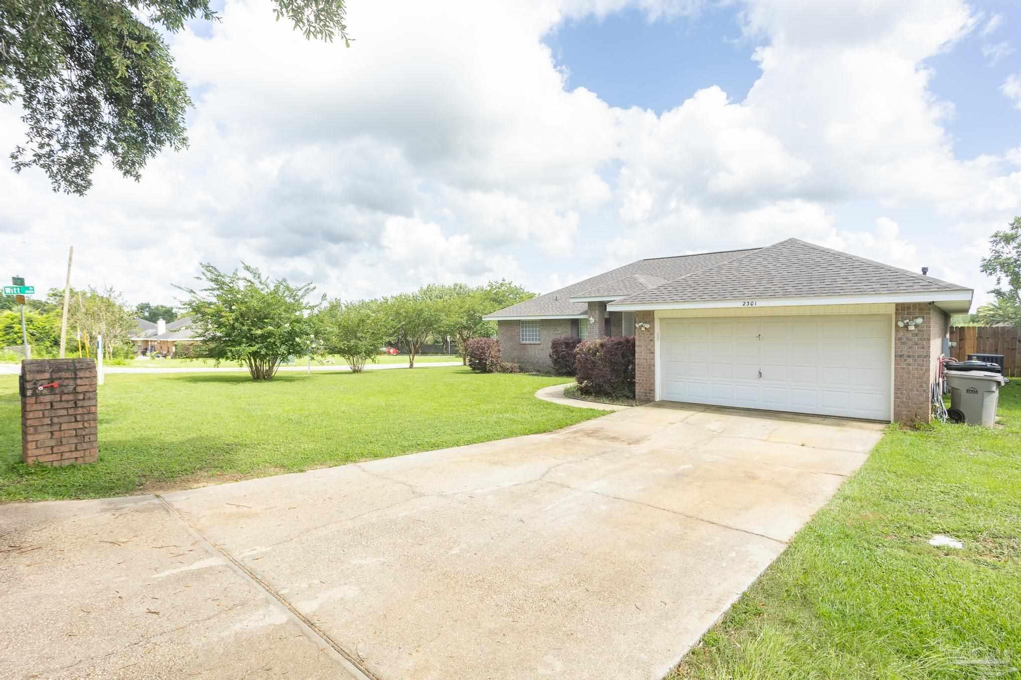 2301 Devine Farm Road Cantonment, FL 32533 - Photo 5 of 36 Gallery Image 5
