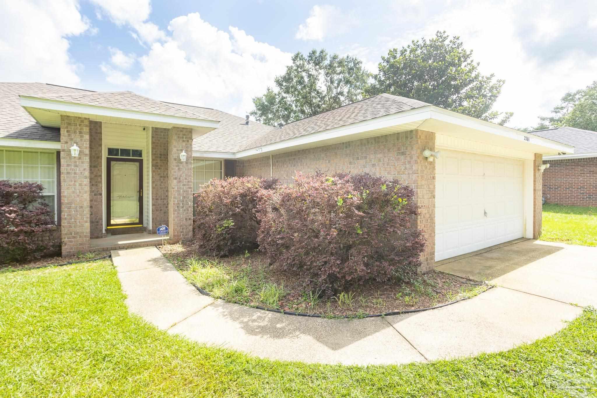 2301 Devine Farm Road Cantonment, FL 32533 - Photo 6 of 36 Gallery Image 6