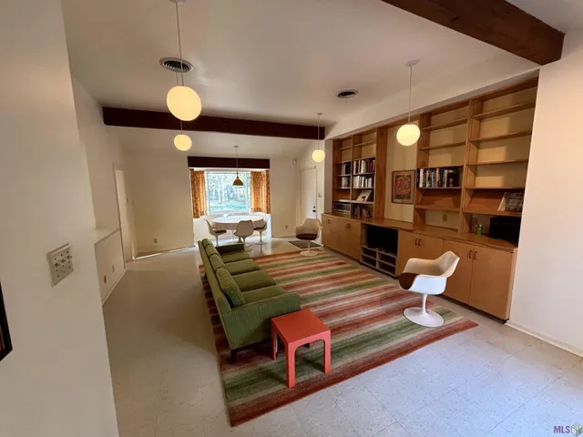 $515,000 | 1048 Castle Kirk Drive, Baton Rouge, LA 70808