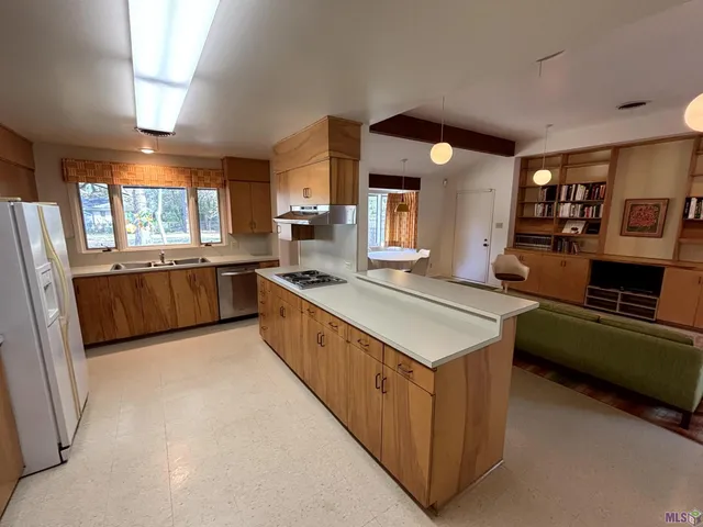 $515,000 | 1048 Castle Kirk Drive, Baton Rouge, LA 70808