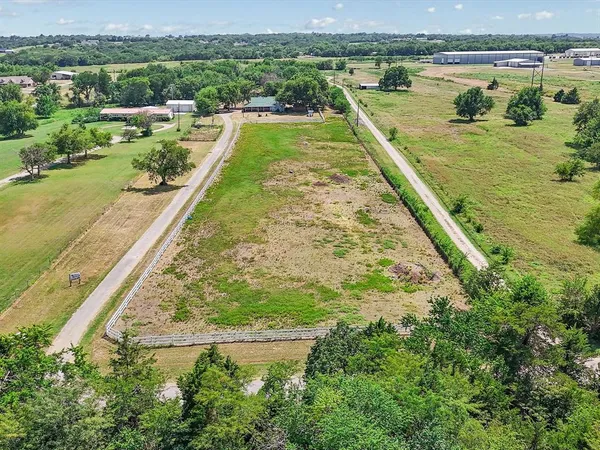 a view of a bench in the garden