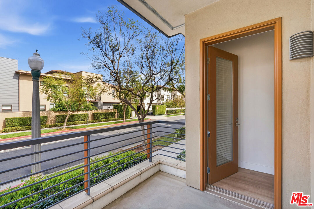 12920 West Runway Road, Unit 120 Los Angeles, CA 90094 - Photo 25 of 26