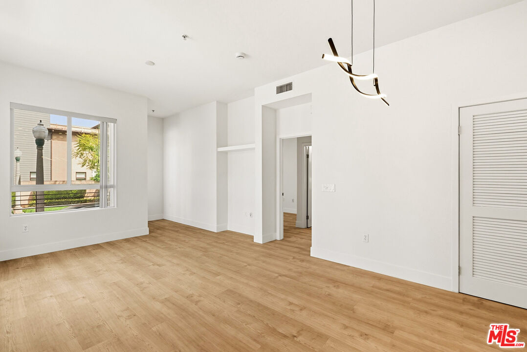 12920 West Runway Road, Unit 120 Los Angeles, CA 90094 - Photo 9 of 26