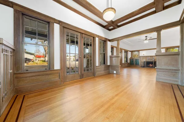 a view of an entryway