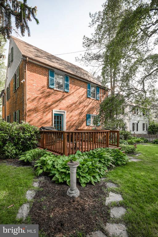318 Paddington Road Baltimore, MD 21212 - Photo 21 of 24 Side view of back.