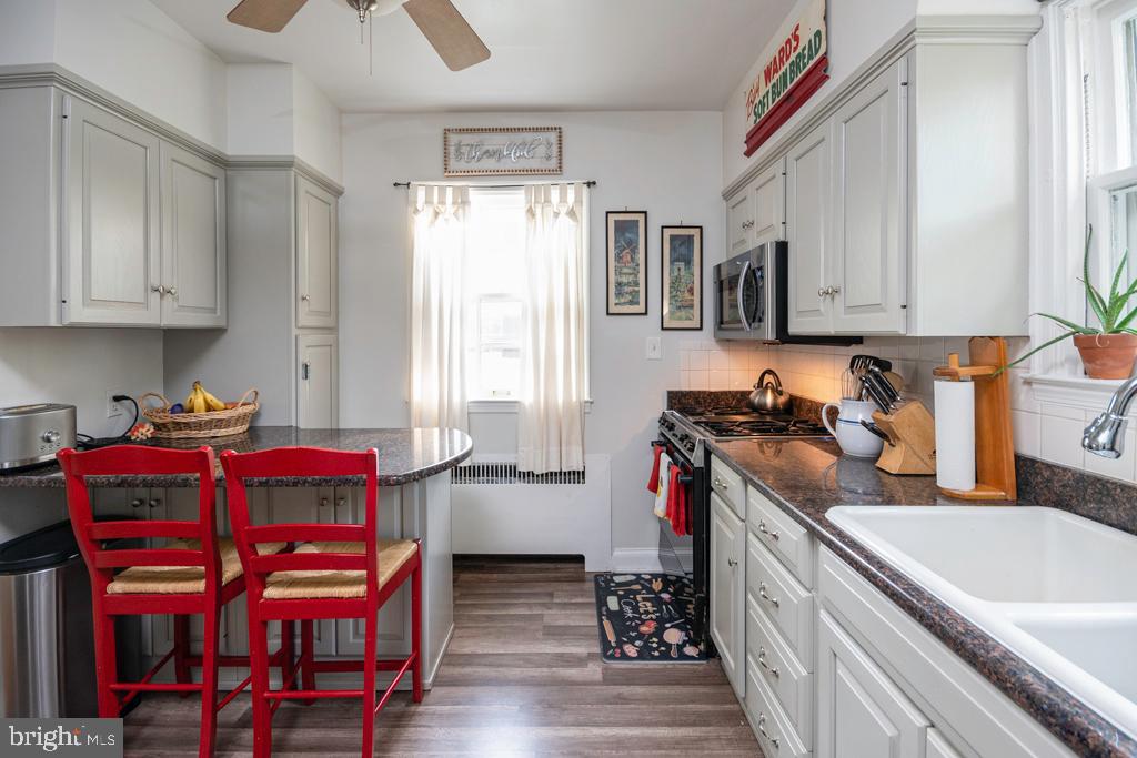318 Paddington Road Baltimore, MD 21212 - Photo 8 of 24 Kitchen.