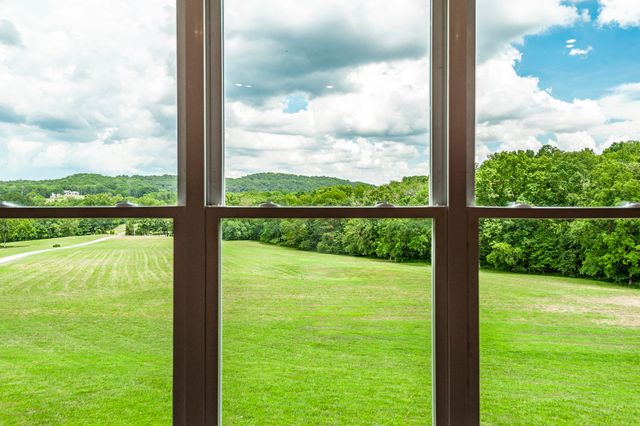 $3,275,000 | 2197 Highway 25, Gallatin, TN 37066