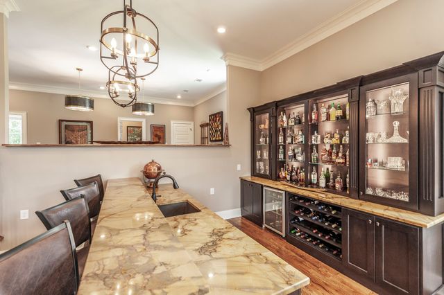 $3,275,000 | 2197 Highway 25, Gallatin, TN 37066