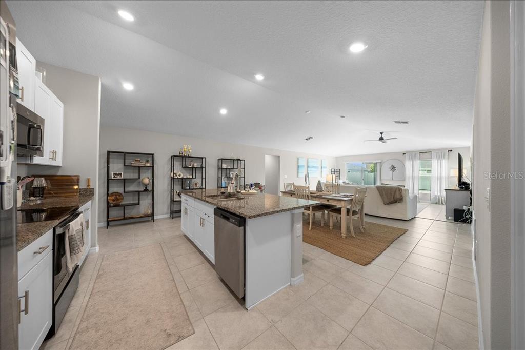 9329 Southwest 57th Terrace Ocala, FL 34476 - Photo 15 of 64
