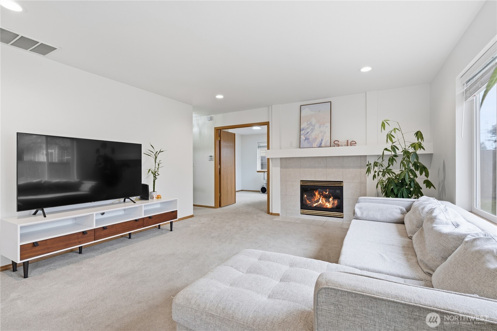 4108 Northeast 7th Street Renton, WA 98059 - Photo 12 of 28 Gallery Image 12