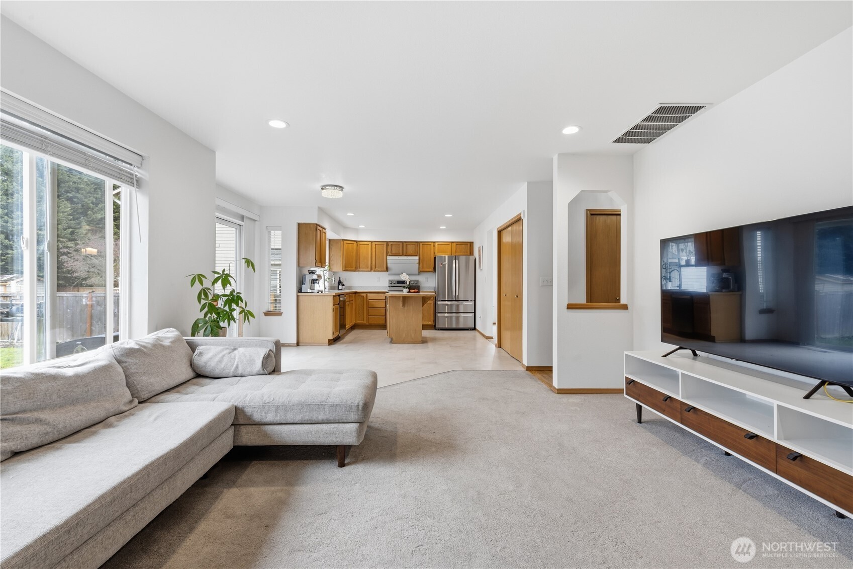 4108 Northeast 7th Street Renton, WA 98059 - Photo 13 of 28 Gallery Image 13
