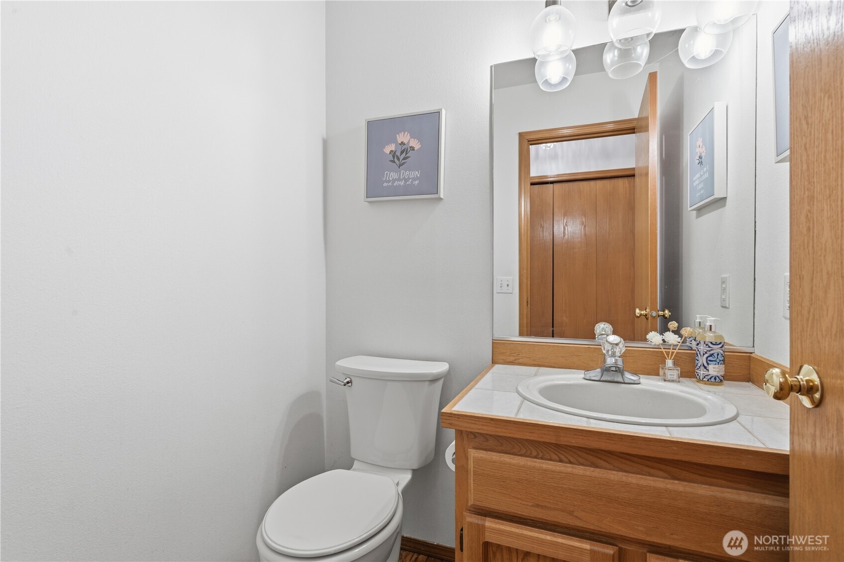 4108 Northeast 7th Street Renton, WA 98059 - Photo 17 of 28 Gallery Image 17